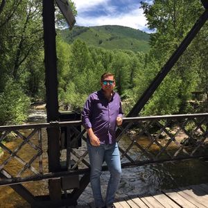 Meet your Posher, Pety